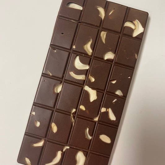 Healthy organic Naturally Date Sweetened chocolate sweetened with fruit No Sugar Added chocolate no refined sugar date sugar low sugar chocolate near me High Fiber Cashews cashew dark chocolate gut friendly