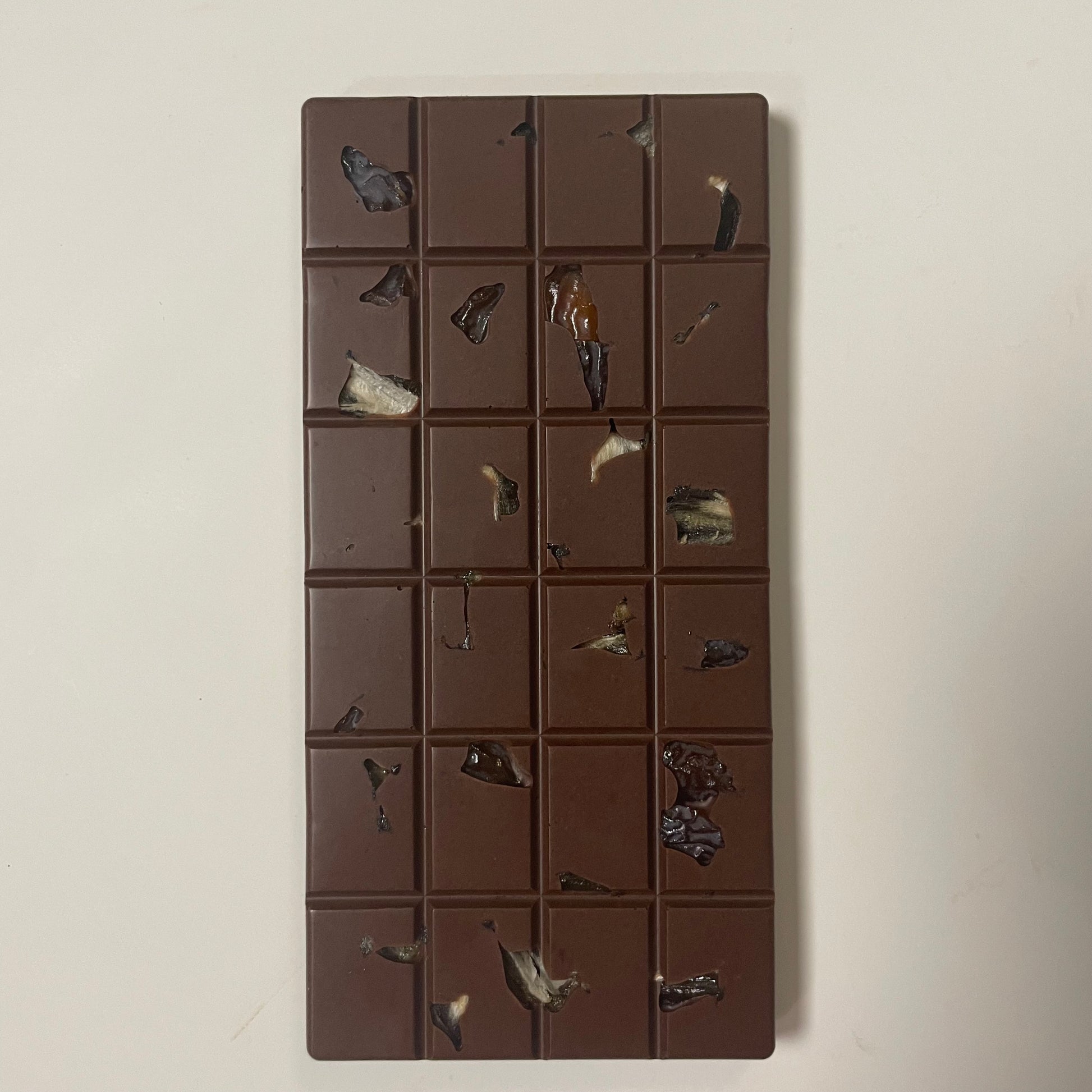 Healthy organic Naturally Date Sweetened chocolate sweetened with fruit No Sugar Added chocolate no refined sugar date sugar low sugar chocolate near me High Fiber dates chocolate dark chocolate gut friendly clean ingredients